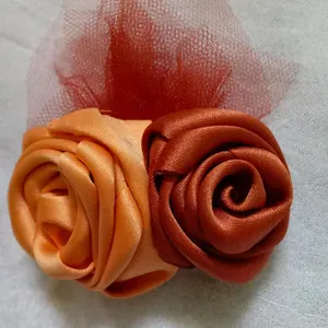 Handgemachte Rustikale Satin Brosche: Stoff-Corsage (R7)