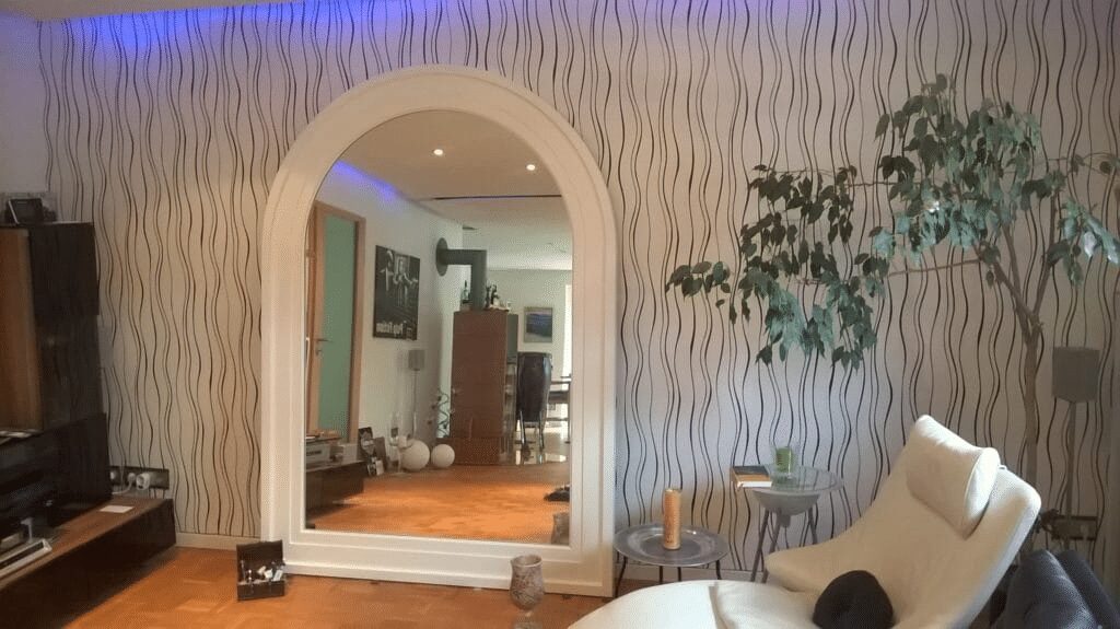 Grosser_Bilderrahmen_mit_Rundbogen